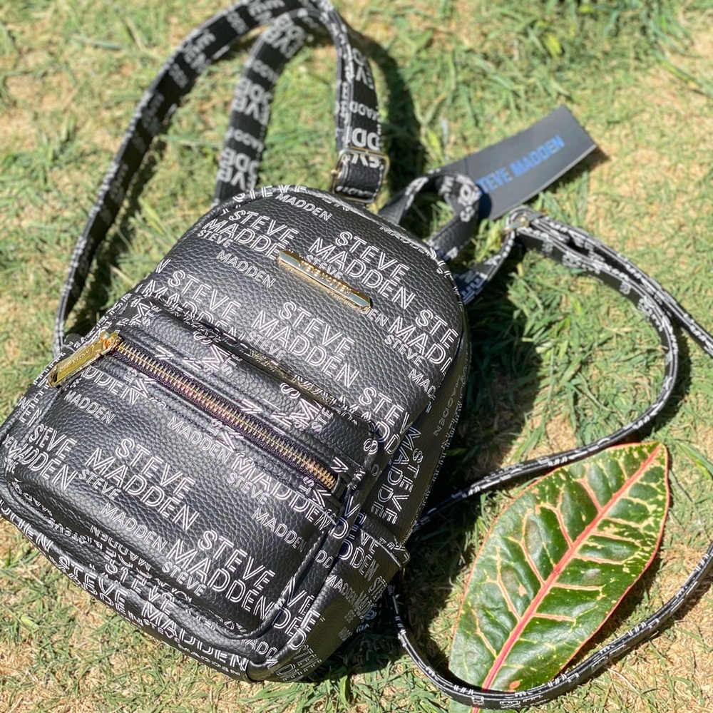 🎒Steve Madden Print Backpack 🎒